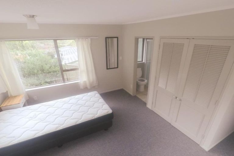 Photo of property in 40 Halswater Drive, Churton Park, Wellington, 6037