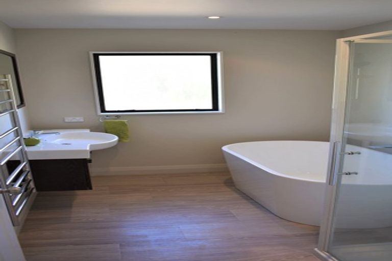 Photo of property in 24 Best Road, Te Horo, Otaki, 5582