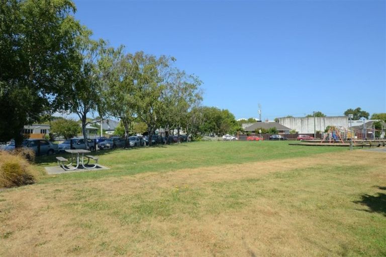 Photo of property in 1/2 Leamington Street, Addington, Christchurch, 8024