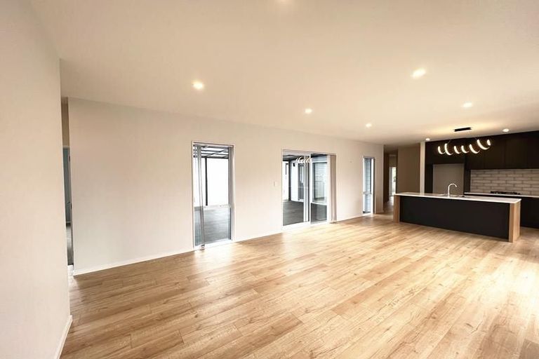 Photo of property in 40 Holcroft Street, Papakura, 2110