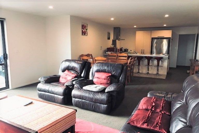 Photo of property in 4 Rooseville Mews, Pukekohe, 2120