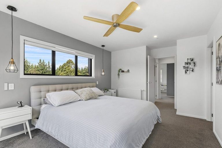 Photo of property in 168 Endeavour Drive, Whitby, Porirua, 5024