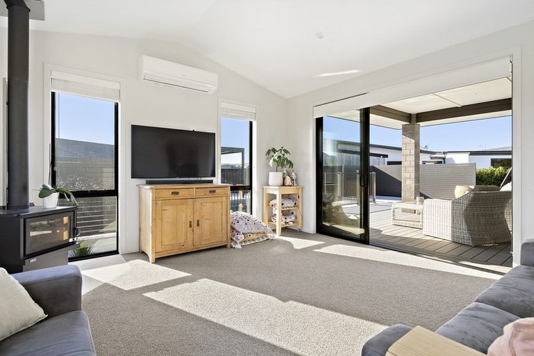 Photo of property in 15 Mike Smith Drive, Cambridge, 3434