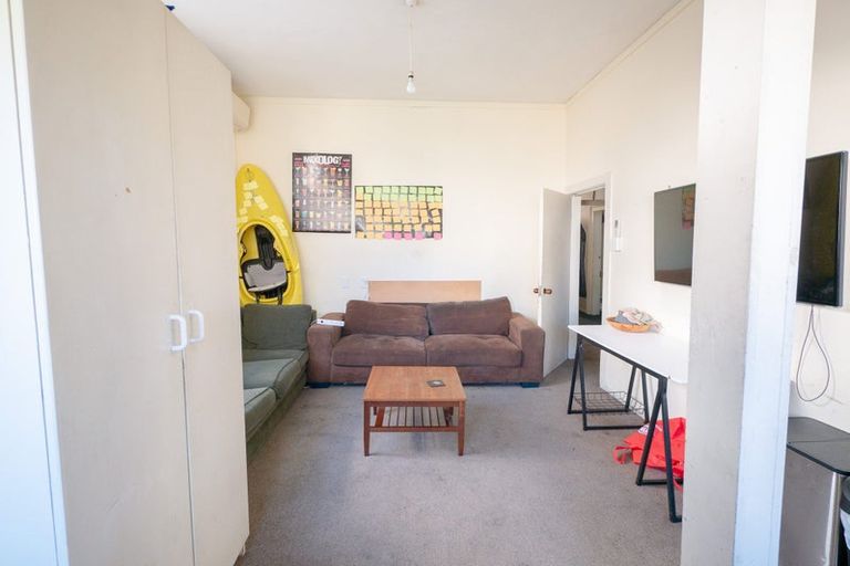Photo of property in 247 Castle Street, Dunedin Central, Dunedin, 9016