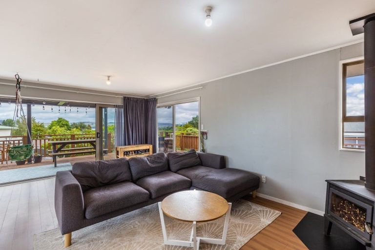 Photo of property in 69 Richmond Avenue, Richmond Heights, Taupo, 3330