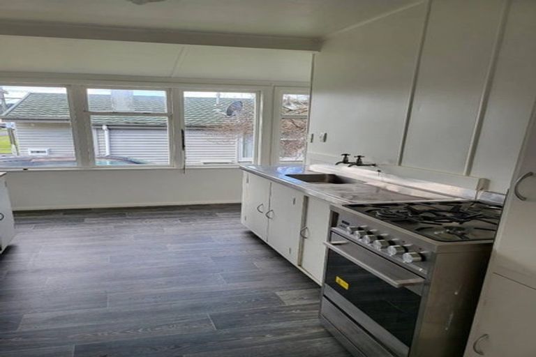 Photo of property in 24 Oxford Street, Kaiti, Gisborne, 4010