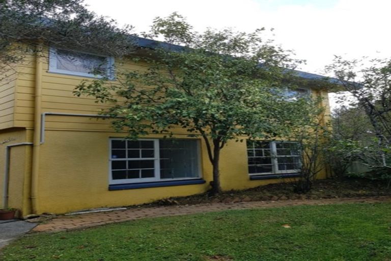 Photo of property in 15 Catalina Crescent, Forrest Hill, Auckland, 0620