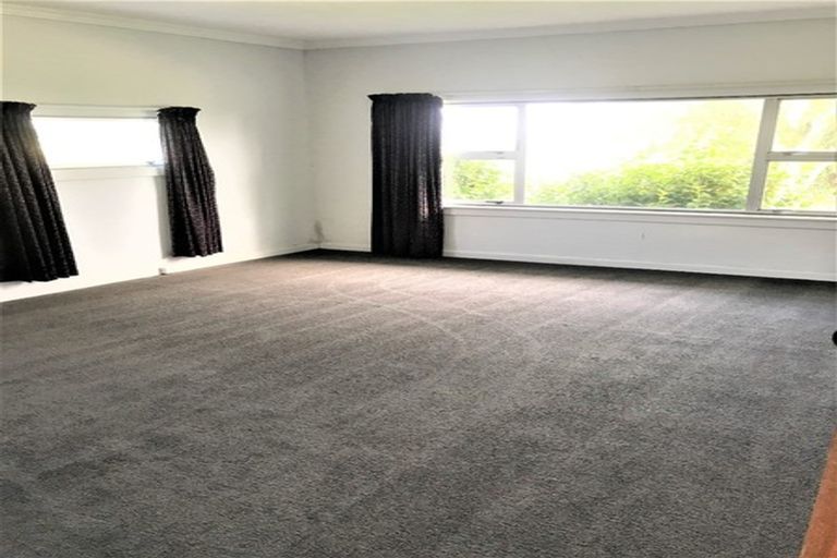 Photo of property in 1a Ngapeke Road, Welcome Bay, Tauranga, 3175