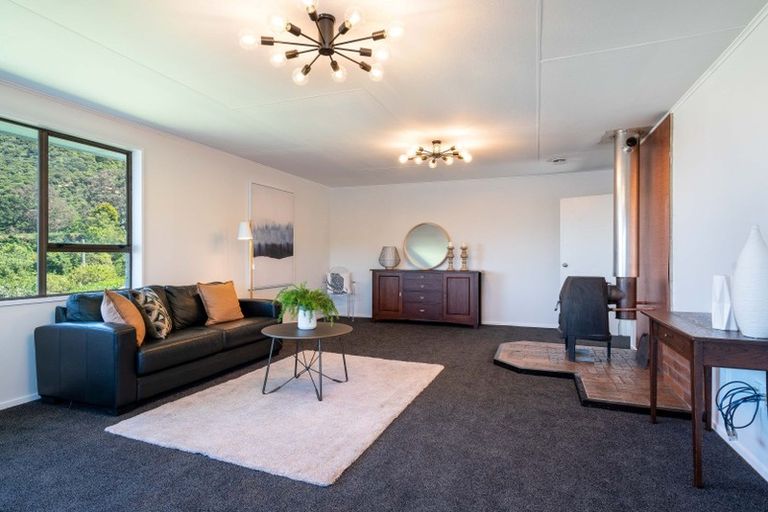 Photo of property in 46 Adderley Terrace, Ravensbourne, Dunedin, 9022