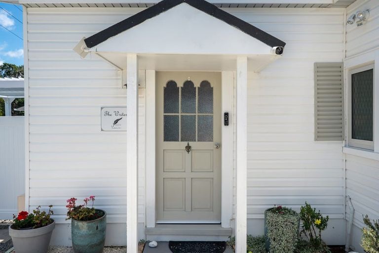 Photo of property in 1/24 Toroa Street, Torbay, Auckland, 0630