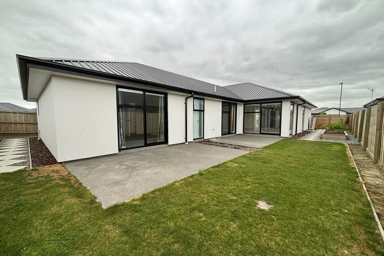 Photo of property in 16 Sequel Road, Halswell, Christchurch, 8025