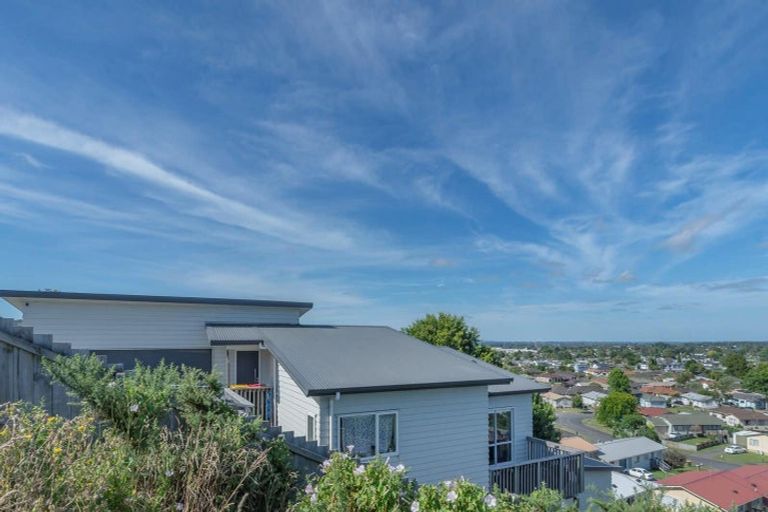 Photo of property in 159 Keri Vista Rise, Papakura, 2110