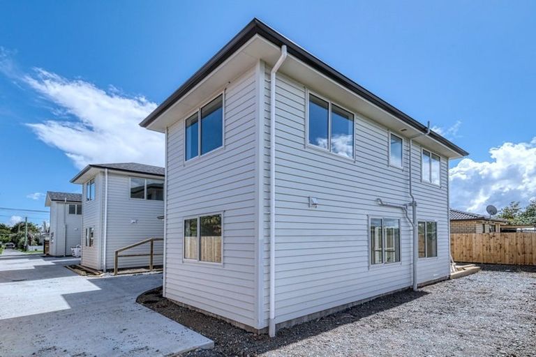 Photo of property in 102c Gloucester Road, Manurewa, Auckland, 2102