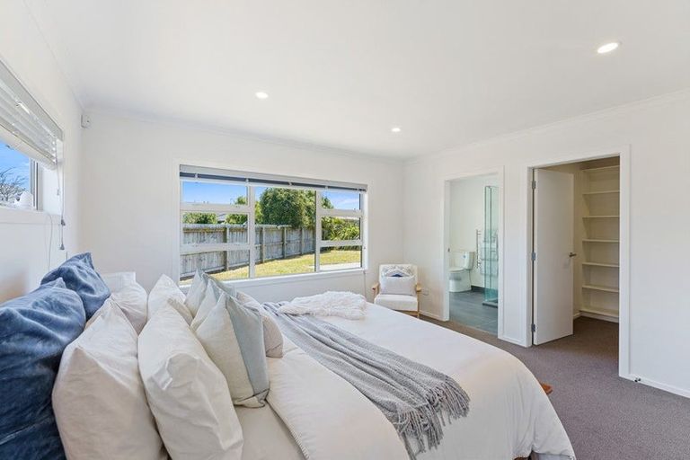 Photo of property in 29 Gallipoli Place, Paraparaumu, 5032