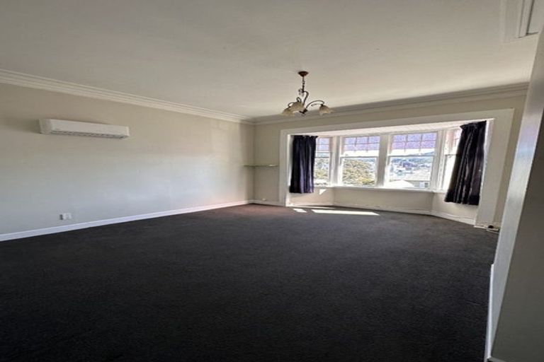 Photo of property in 66 Hawker Street, Mount Victoria, Wellington, 6011