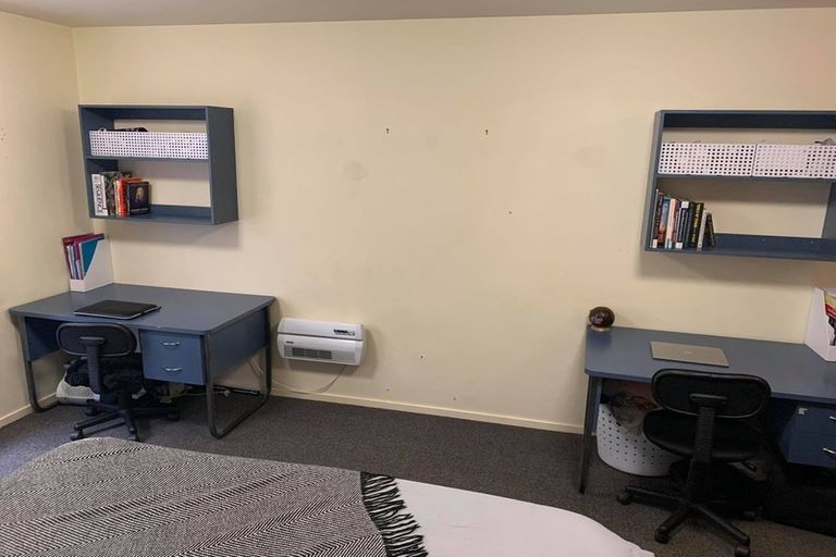 Photo of property in Basin Reserve Complex, 7/4 Sussex Street, Mount Cook, Wellington, 6021