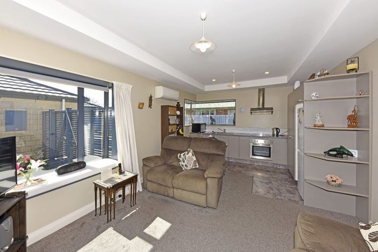 Photo of property in 12b Grassmere Street, Papanui, Christchurch, 8052