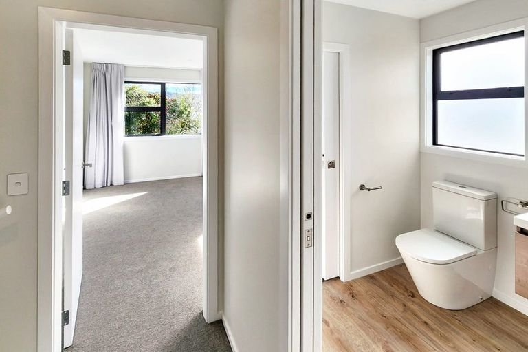 Photo of property in 7/31 Wainuiomata Road, Wainuiomata, Lower Hutt, 5014