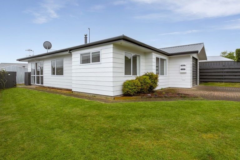 Photo of property in 2/42 Arthur Crescent, Hilltop, Taupo, 3330