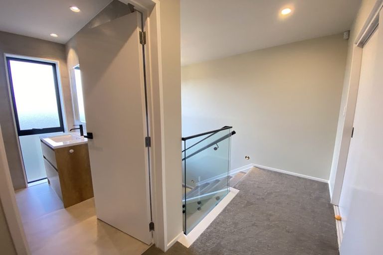 Photo of property in 13a Yule Place, Massey, Auckland, 0614