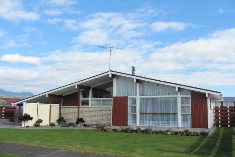 Photo of property in 12 Weld Street, Levin, 5510