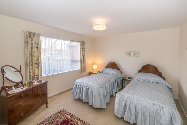 Photo of property in 2/81 Veitches Road, Casebrook, Christchurch, 8051