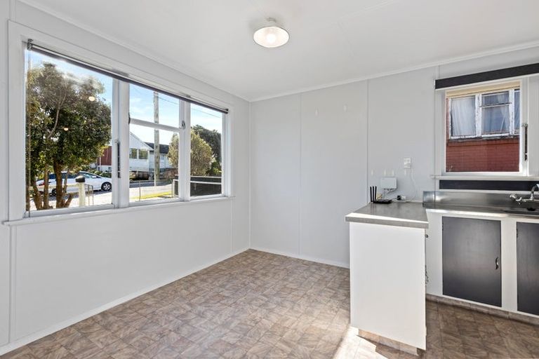 Photo of property in 64 Astrolabe Street, Cannons Creek, Porirua, 5024