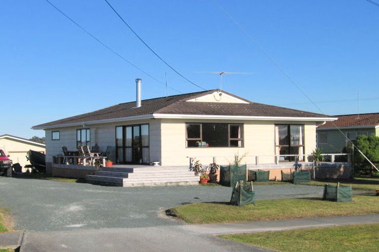 Photo of property in 1 Dawson Road, Snells Beach, 0920