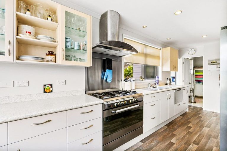 Photo of property in 8 Brandon Road, Manly, Whangaparaoa, 0930