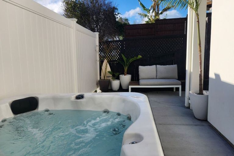 Photo of property in 6a Sunbrae Grove, Mount Maunganui, 3116