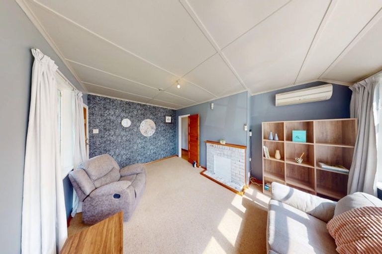 Photo of property in 11 Victory Place, Aramoho, Whanganui, 4500