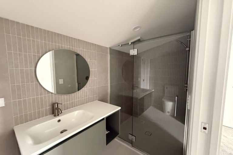 Photo of property in 5/1 Scott Road, Hobsonville, Auckland, 0616