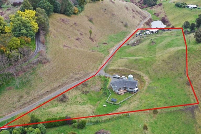 Photo of property in 1153a Dartmoor Road, Dartmoor, Napier, 4186