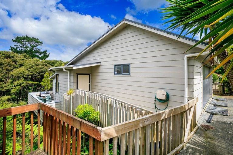 Photo of property in 2/32 Glendhu Road, Bayview, Auckland, 0629
