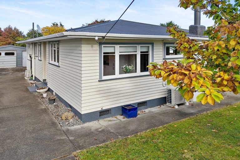 Photo of property in 77 Kent Street, Carterton, 5713