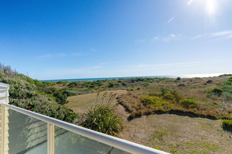 Photo of property in 105 Rua Avenue, Waitarere Beach, Levin, 5510