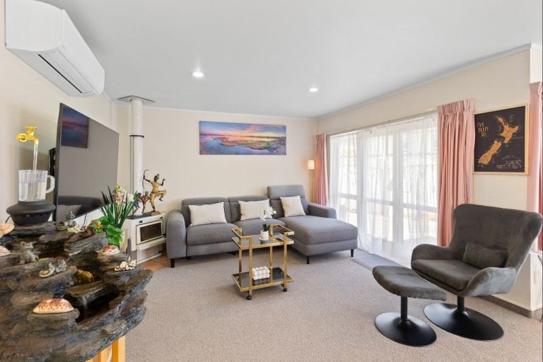 Photo of property in 174 Bath Street, Levin, 5510