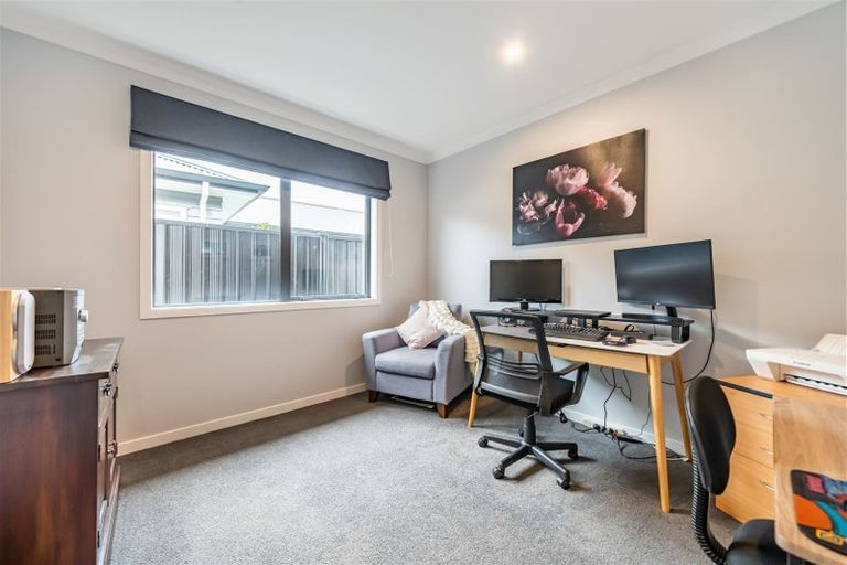 Photo of property in 7 Don Griffin Grove, Trentham, Upper Hutt, 5018