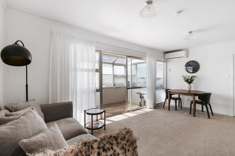 Photo of property in 138b Kingswood Road, Brookfield, Tauranga, 3110