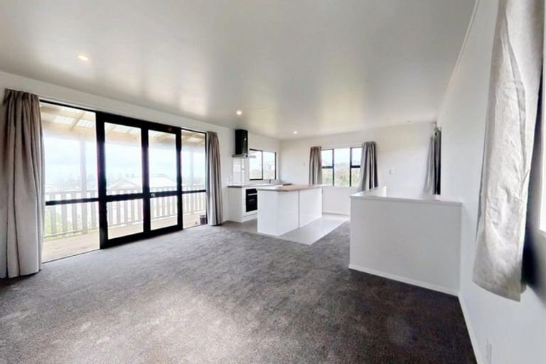Photo of property in 10a Pingao Place, Waiinu Beach, Whanganui, 4588