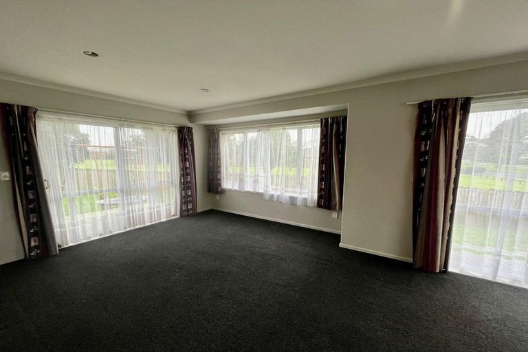 Photo of property in 13 Glenross Drive, Wattle Downs, Auckland, 2103