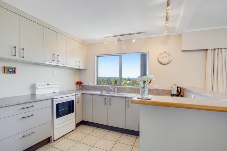 Photo of property in 37 Oneroa Road, Russell, 0202