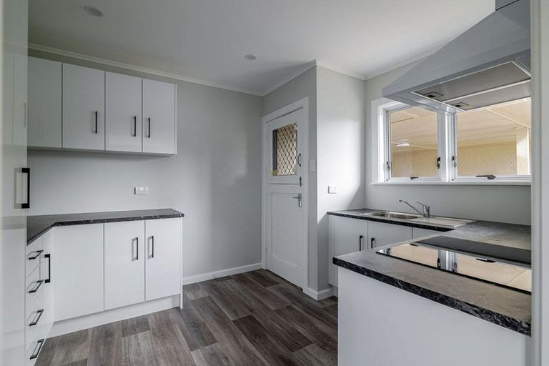 Photo of property in 21-21a Nottingham Avenue, Awapuni, Palmerston North, 4412