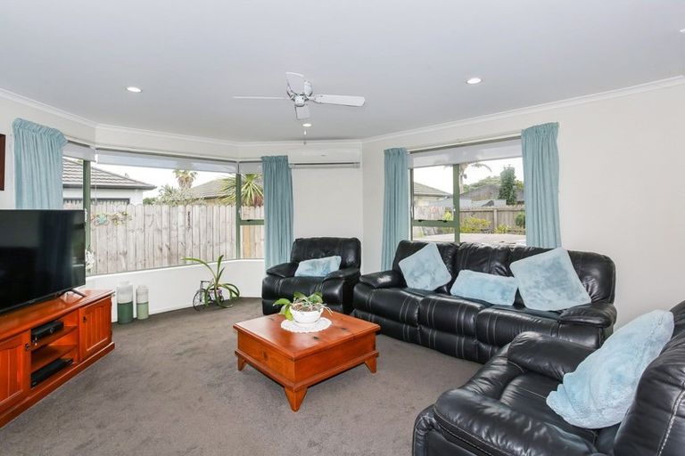 Photo of property in 34 Pateke Drive, Takanini, 2112