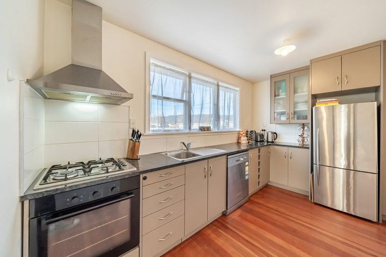 Photo of property in 18 Sheridan Crescent, Trentham, Upper Hutt, 5018