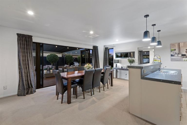 Photo of property in 5 Bernadette Street, Aidanfield, Christchurch, 8025