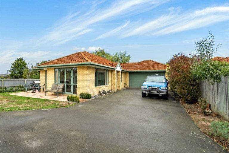 Photo of property in 31 Cossar Street, Burwood, Christchurch, 8083