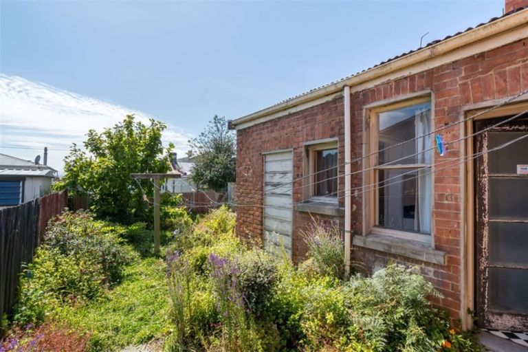 Photo of property in 37 Fitzroy Street, Caversham, Dunedin, 9012