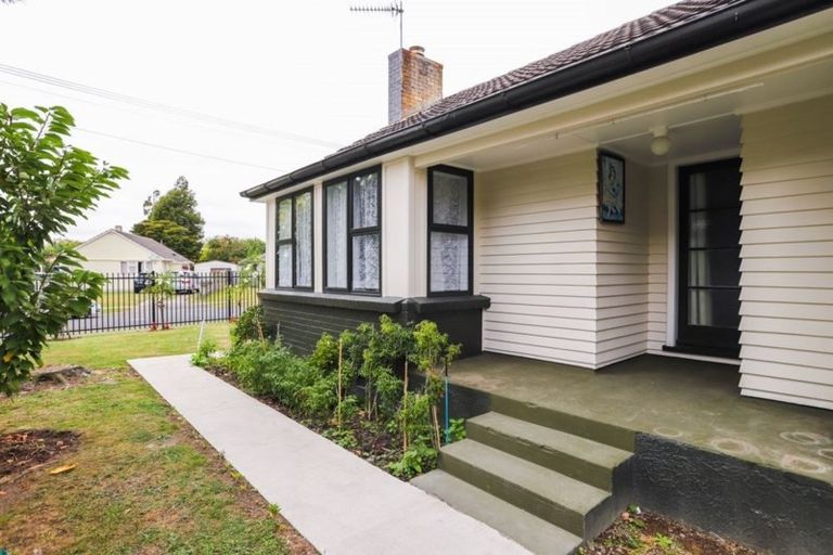 Photo of property in 27 Tennyson Road, Enderley, Hamilton, 3214