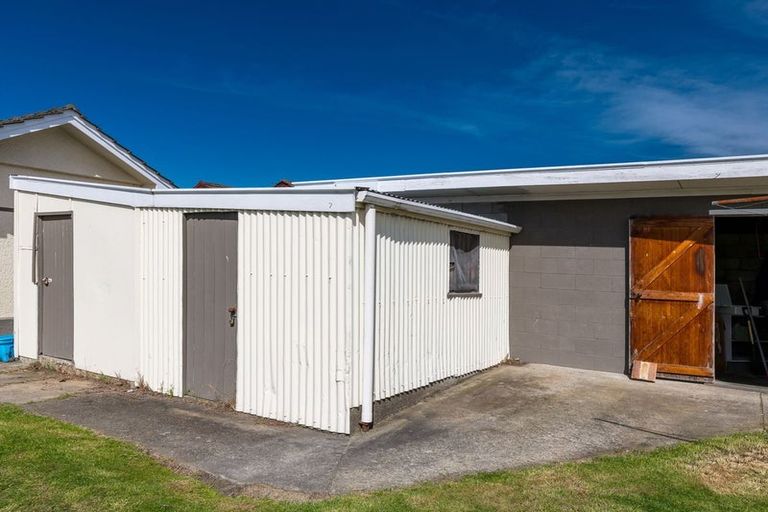 Photo of property in 4 Moorhouse Street, Waimate, 7924
